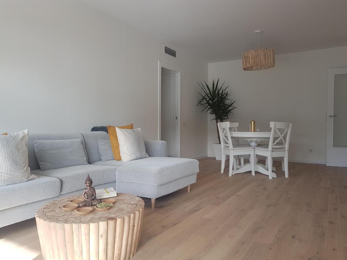 Apartamento Completo Con Piscina Terraza Vistas Del Mar Badalona Exterior foto